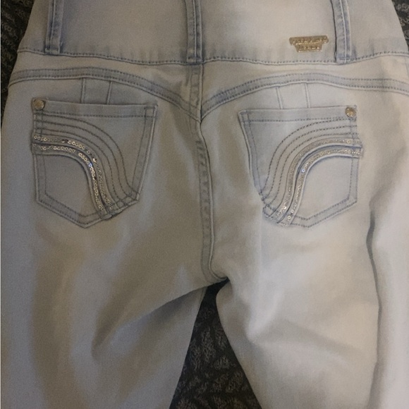 Woman’s small, worn only a couple of times, light blue jeans. - Picture 2 of 2